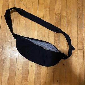 Athleta Fanny Pack